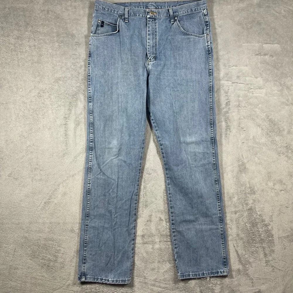 Wrangler Style 23 Jeans Mens 38(36)x36(35) Light Wash‎ Relaxed Straight 23MWXAB